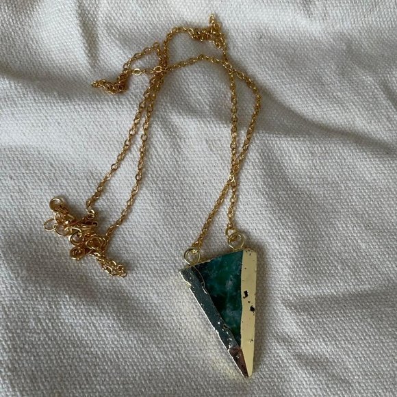 NWOT Natural chrysoprase stone pendant necklace - Picture 2 of 4